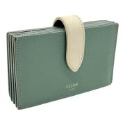 defimport:43ede75adc21043446b2bee7b57a848a