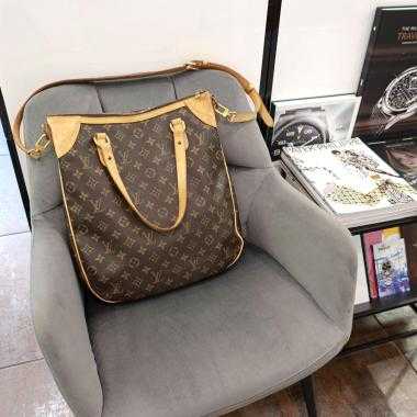 Sac à main Louis Vuitton Odeon GM