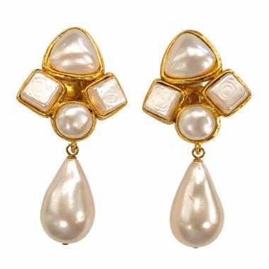 BOUCLES D'OREILLES CHANEL VINTAGE