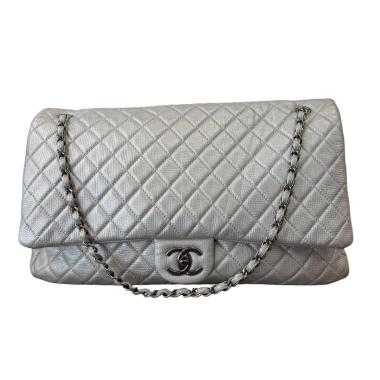 Sac de voyage Chanel Classic Flap Bag XXL – Collection Airlines 2016 – Argent Métallisé