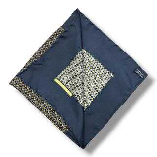 CARRE HERMES 45X45 NOIR ET DORE 100% SOIE