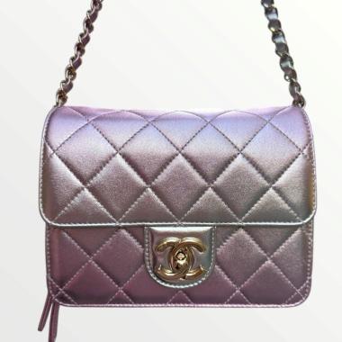 Sac Chanel Like a Wallet à Rabat Métallisé Rose Argente Dégradé