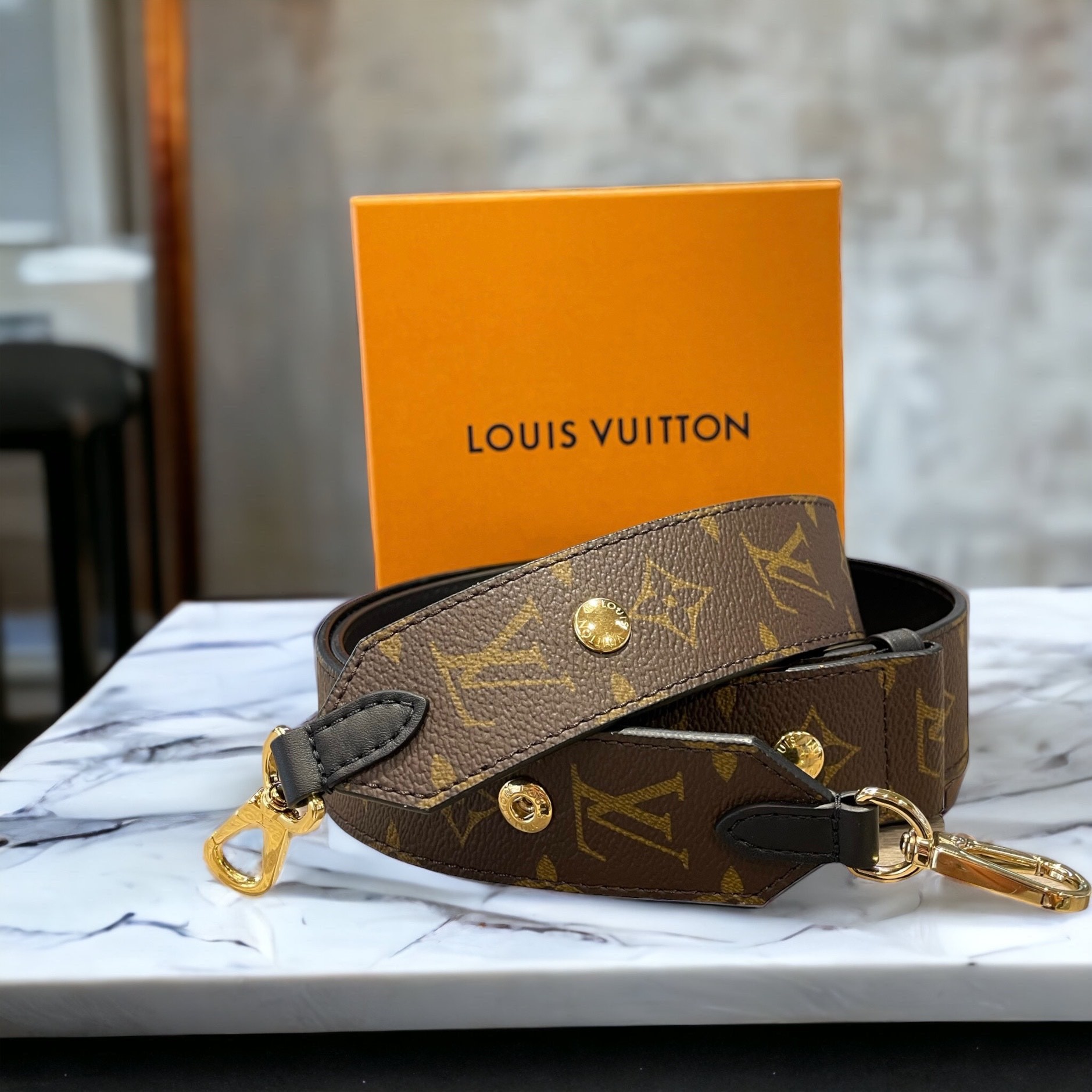 Bob Louis Vuitton - LuxeForYou