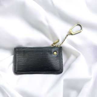 Porte clés pochette Louis Vuitton