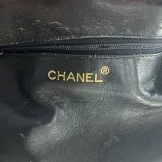 Chanel bandoulière CC Matelasse en cuir d'agneau noir