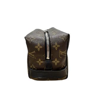 Trousse de toilette Louis Vuitton