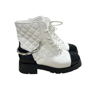 Bottine Chanel