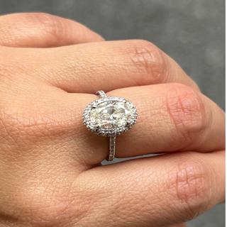 Bague Or Blanc 2.01 Carats