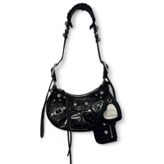 defimport:c6c8ba3b3995f1a2108730bd69c20dad