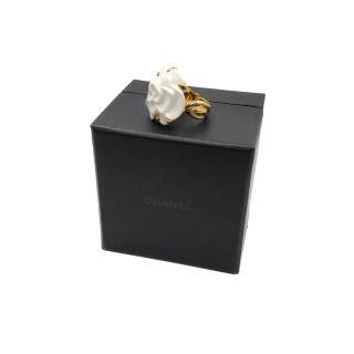 Bague Chanel Camélia Moyen Modèle