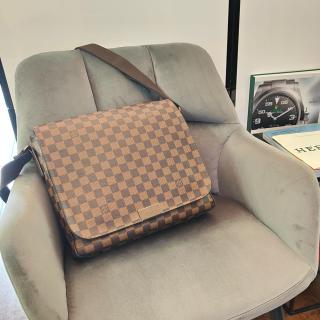 Sacoche Louis Vuitton District MM