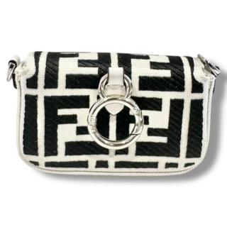 Sac Fendi Nano Baguette Charm
