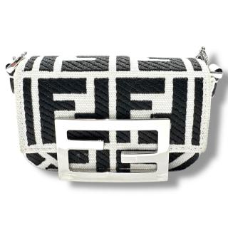 Sac Fendi Nano Baguette Charm