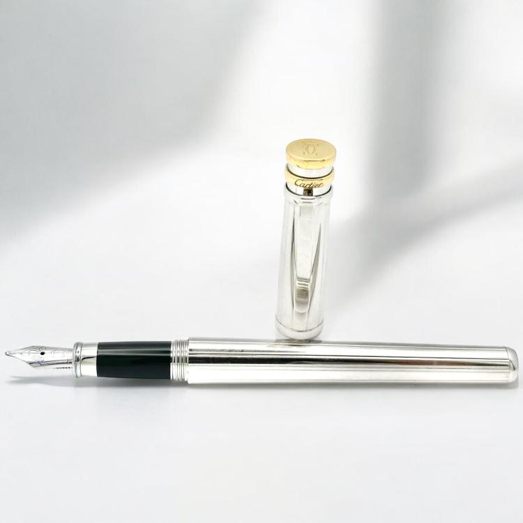 Plume Cartier Trinity Platinum Fountain Pen