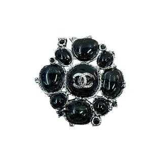 Broche Chanel