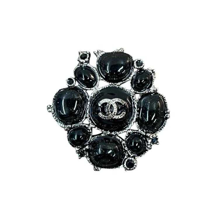 Broche Chanel
