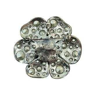 Broche Chanel