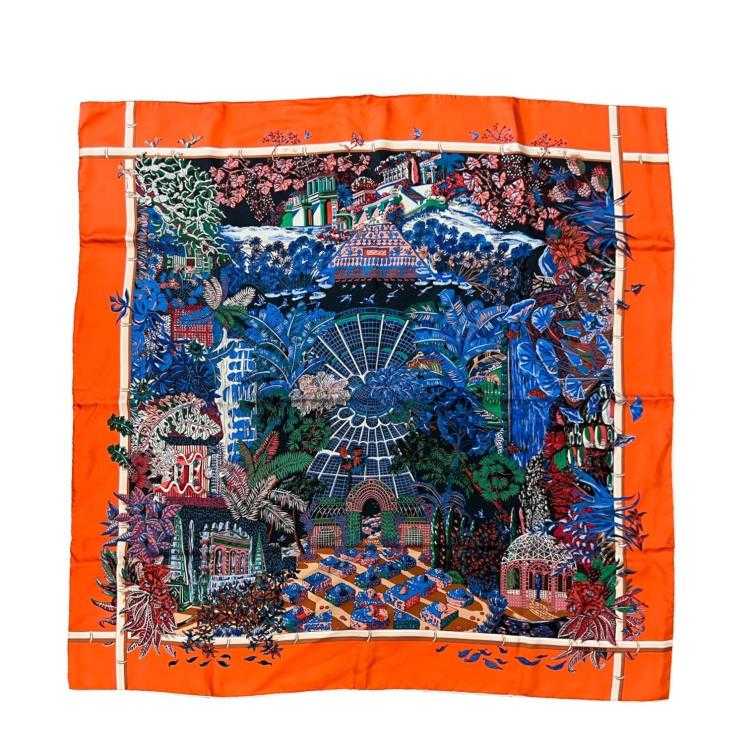 Carre Hermès