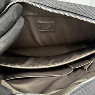 Louis Vuitton Sacoche Yak