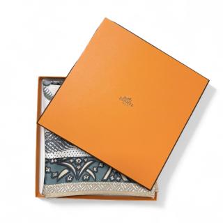 Hermès Carré de soie 90