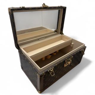 Louis Vuitton malette maquillage