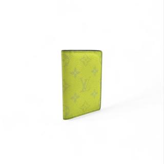 Porte Carte LOUIS VUITTON TAIGARAMA jaune
