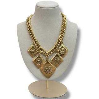 Collier Chanel
