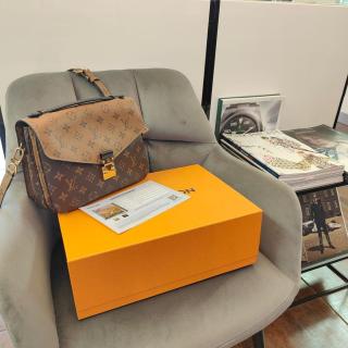Pochette Louis Vuitton Métis Monogram Reverse