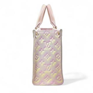 Sac à main Louis Vuitton OnTheGo Pm Pink Monogram