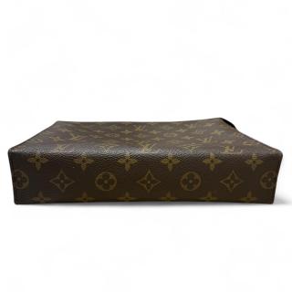 Louis Vuitton Trousse de toilette NM