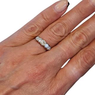 BAGUE OR JAUNE 18 CT ET DIAMANTS