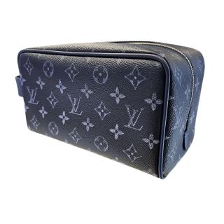 LOUIS VUITTON Trousse de Toilette Locker Dopp Kit
