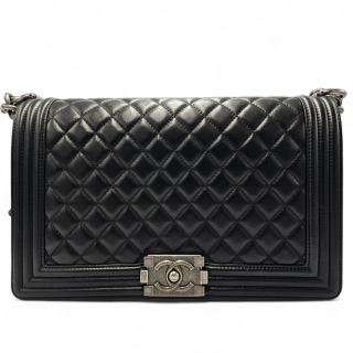 Sac à main Chanel Boy Black