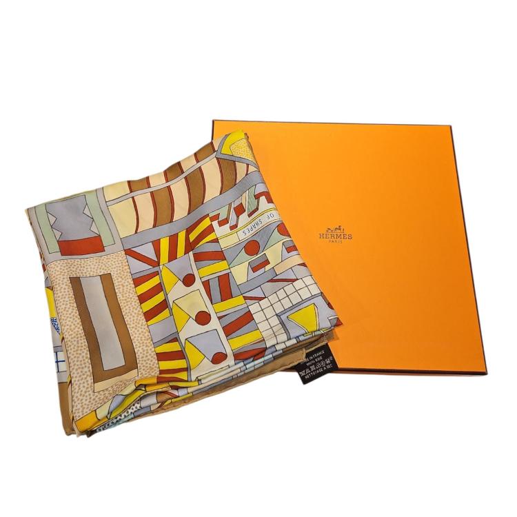 HERMES CARRÉ GARDEN OF SHAPES