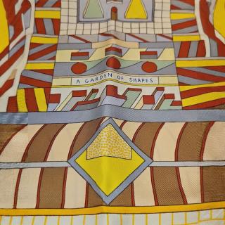 HERMES CARRÉ GARDEN OF SHAPES