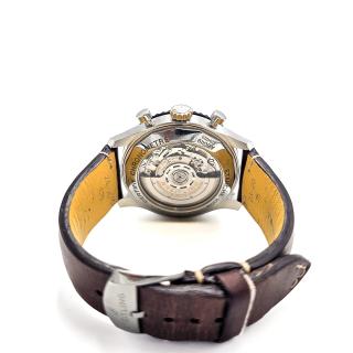 Breitling Aviator 8 B01 Chronograph 43 Mosquito