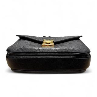 Louis Vuitton Pochette Métis East West