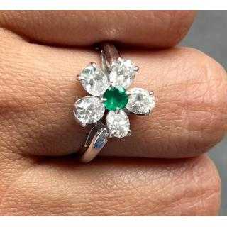 Bague Or Blanc, Diamants et Emeraude