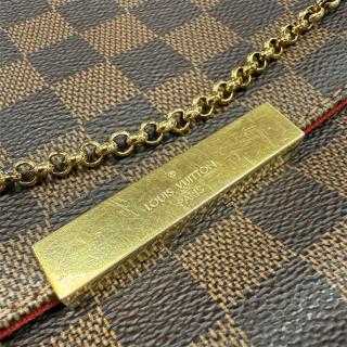 Pochette Louis Vuitton