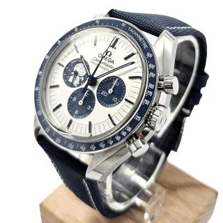 Oméga Speedmaster " Silver Snoopy Award "