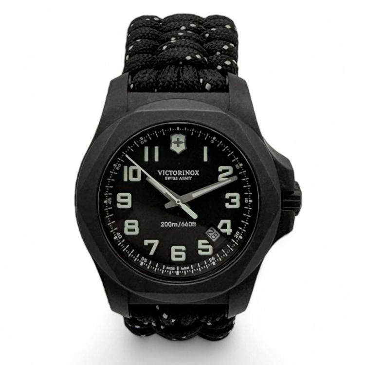 Victorinox Swiss Army I.N.O.X. Carbon