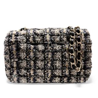 Chanel Classique Tweed