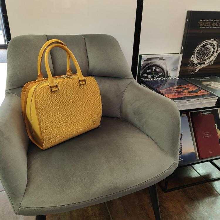 Sac à main Louis Vuitton Pont-Neuf PM