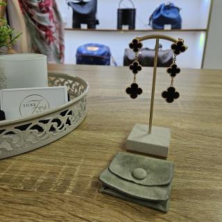 Boucles d'oreilles pendantes Van Cleef & Arpels Magic...