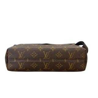 Louis Vuitton Magnetic Messenger