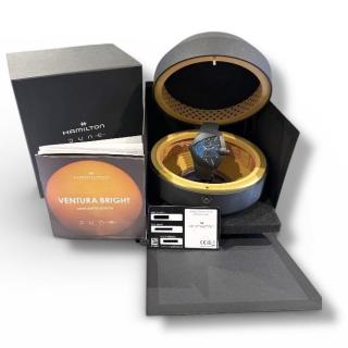 Hamilton Ventura XXL Bright Dune édition limitée