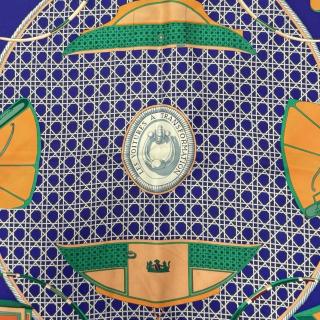 Hermès Carré 90 Les voitures a transformation