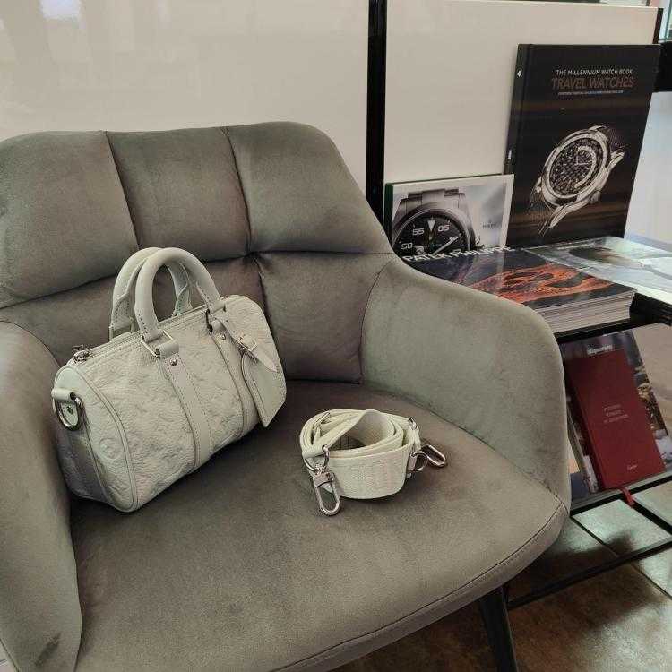 Sac Louis Vuitton Keepall 25 Monogram Taurillon