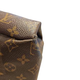 LOUIS VUITTON ARTSY MM