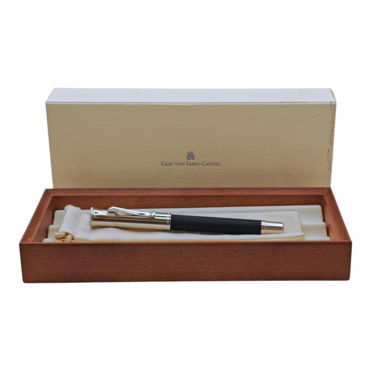 Graf Von Faber Castell Stylo Plume Ébène